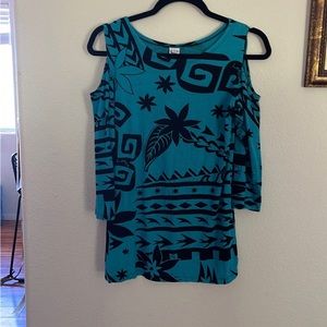 Missing Polynesia peek a boo shoulder